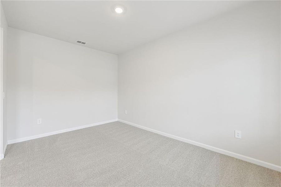 Spacious, unfurnished interior of a new home in Preserve at Mountain Creek, Pendergrass (Image 21).