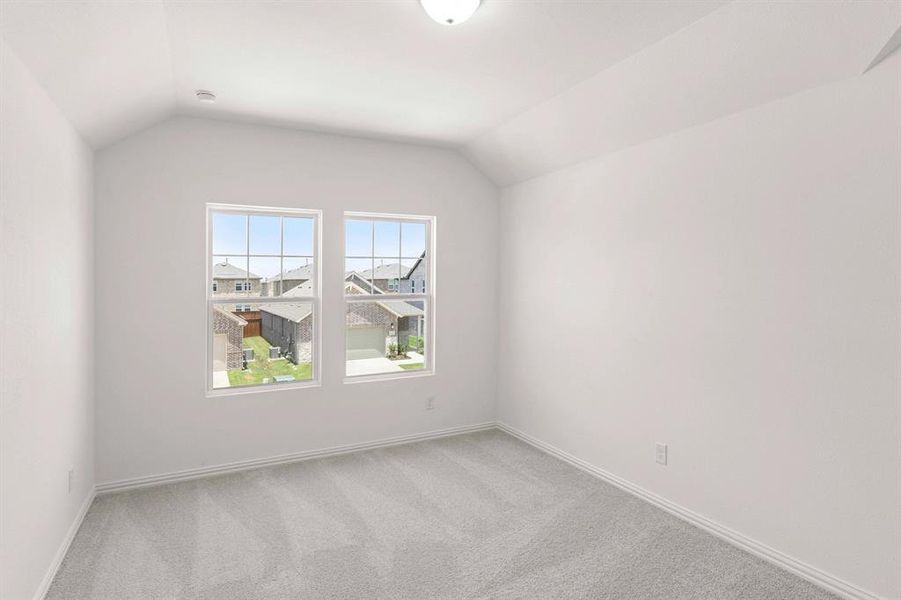 Spacious, unfurnished interior of a new home in Creekview Fossil Ridge, Pilot Point (Image 34).