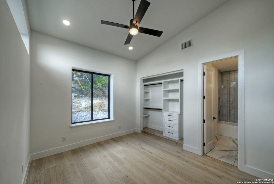 Spacious, unfurnished interior of a new home in , Canyon Lake (Image 49). Spacious, unfurnished interior of a new home in , Canyon Lake (Image 49).
