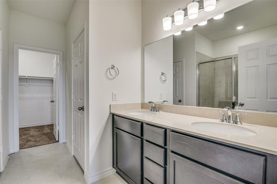 Furnished interior view inside a new home in Heartland, Crandall (Image 8).