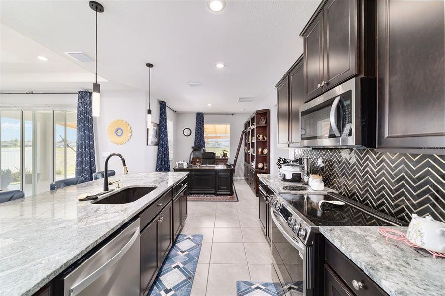 Furnished interior view inside a new home in Brookhaven, Ocala (Image 64).