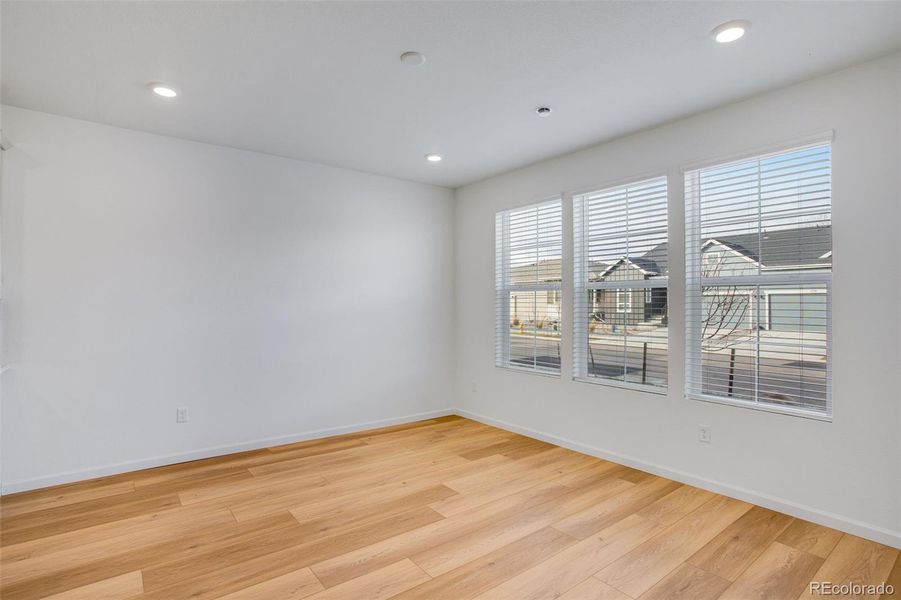 Spacious, unfurnished interior of a new home in Westside Crossing Townhomes, Berthoud (Image 28).