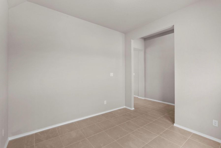 Spacious, unfurnished interior of a new home in Escondido, Magnolia (Image 18).