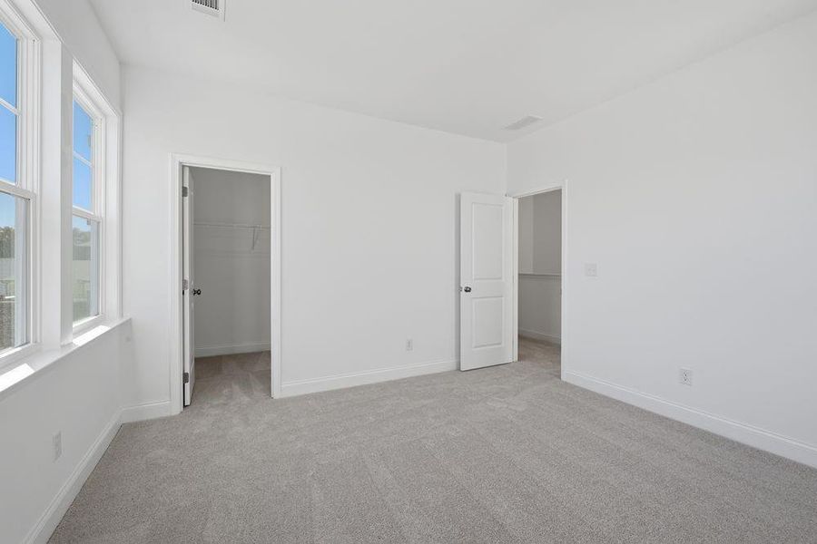 Spacious, unfurnished interior of a new home in Bennett Farm, Loganville (Image 16). Spacious, unfurnished interior of a new home in Bennett Farm, Loganville (Image 16).