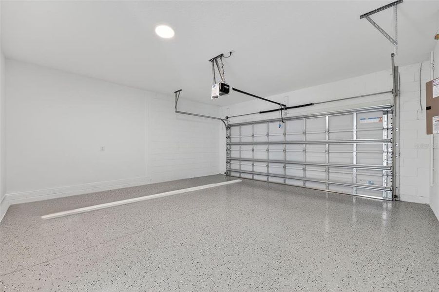 Spacious, unfurnished interior of a new home in Hawkstone, Sarasota (Image 32).