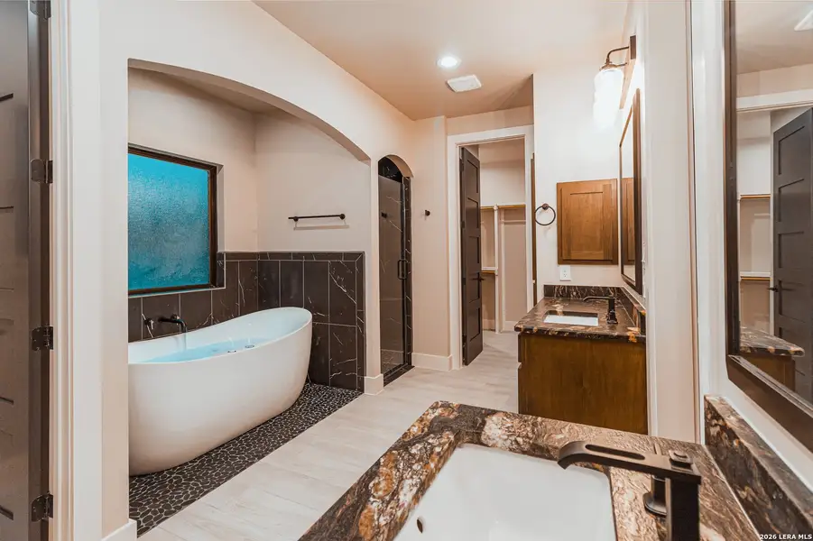 Furnished interior view inside a new home in , La Vernia (Image 5).