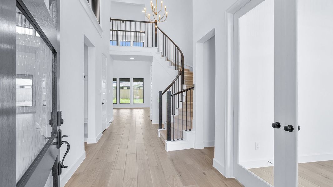 Spacious, unfurnished interior of a new home in Bridgeland, Cypress (Image 13).