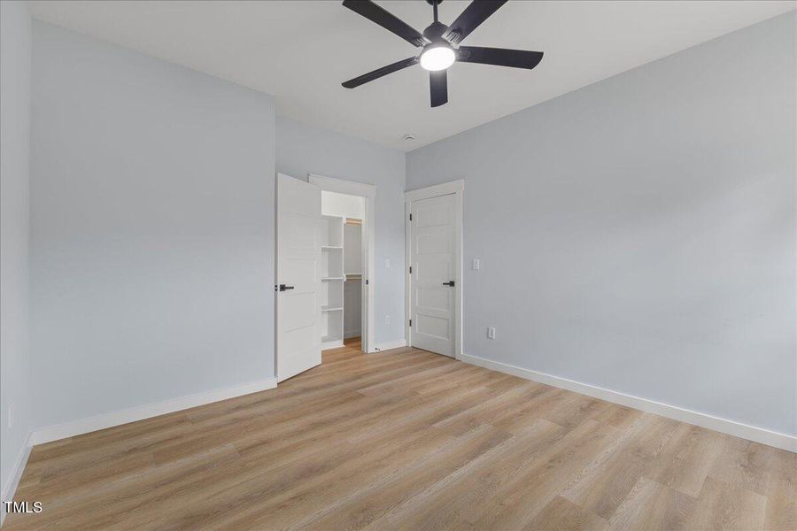 17-123-125 Ottawa Dr