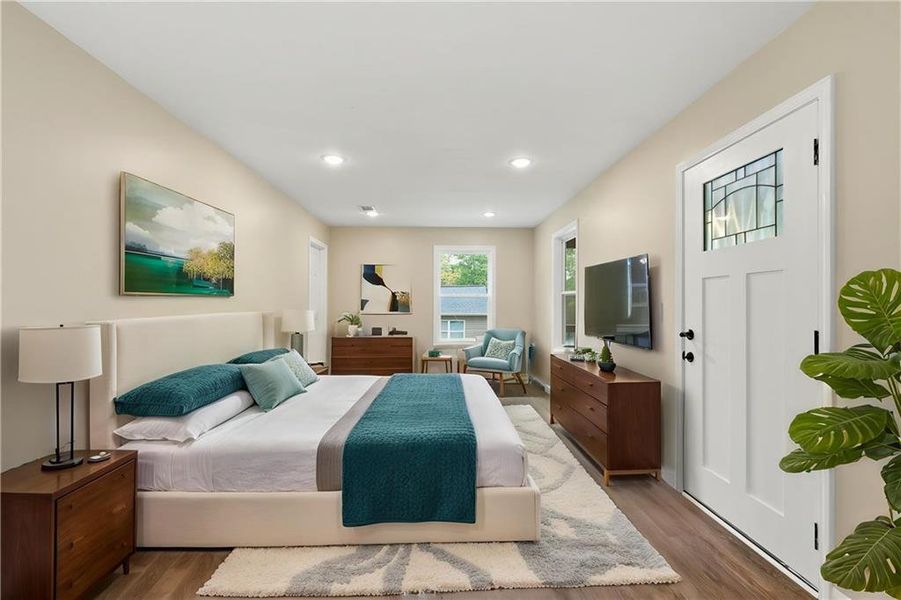 Furnished interior view inside a new home in , Toccoa (Image 9).