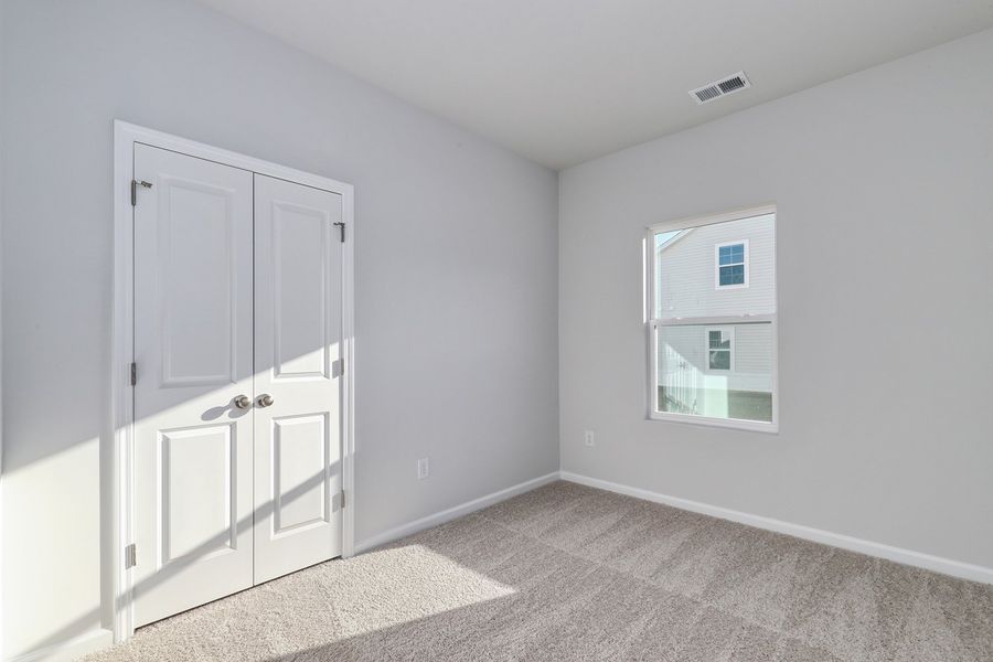Spacious, unfurnished interior of a new home in Hainer Place, Conway (Image 25).