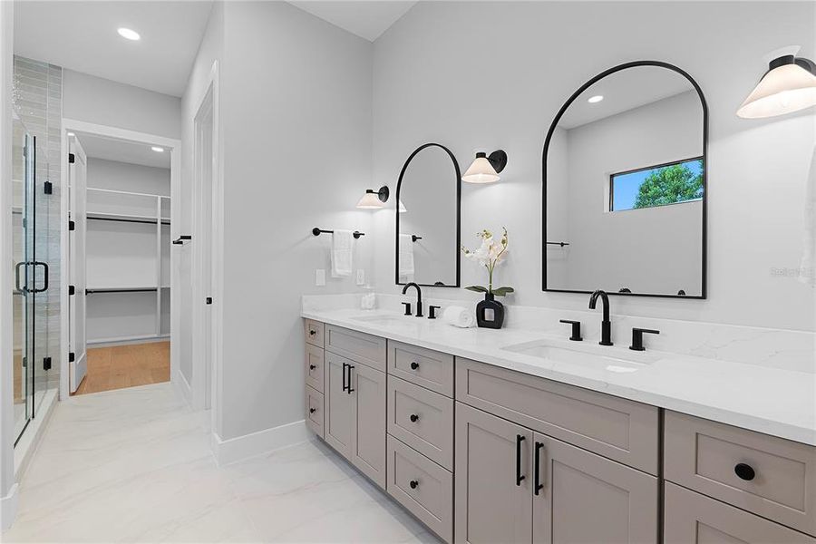 Furnished interior view inside a new home in , Orlando (Image 30).