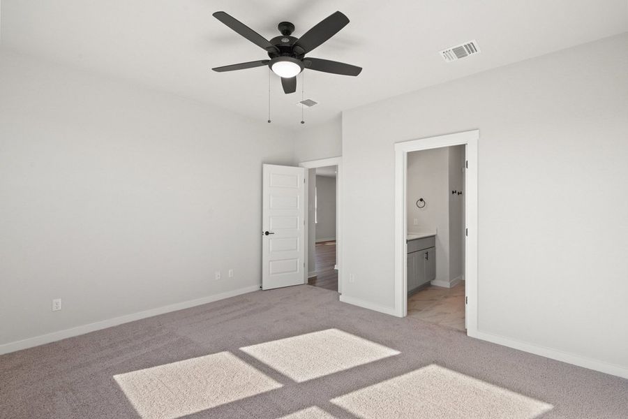 Spacious, unfurnished interior of a new home in Union Collection at Park Central, Georgetown (Image 32).