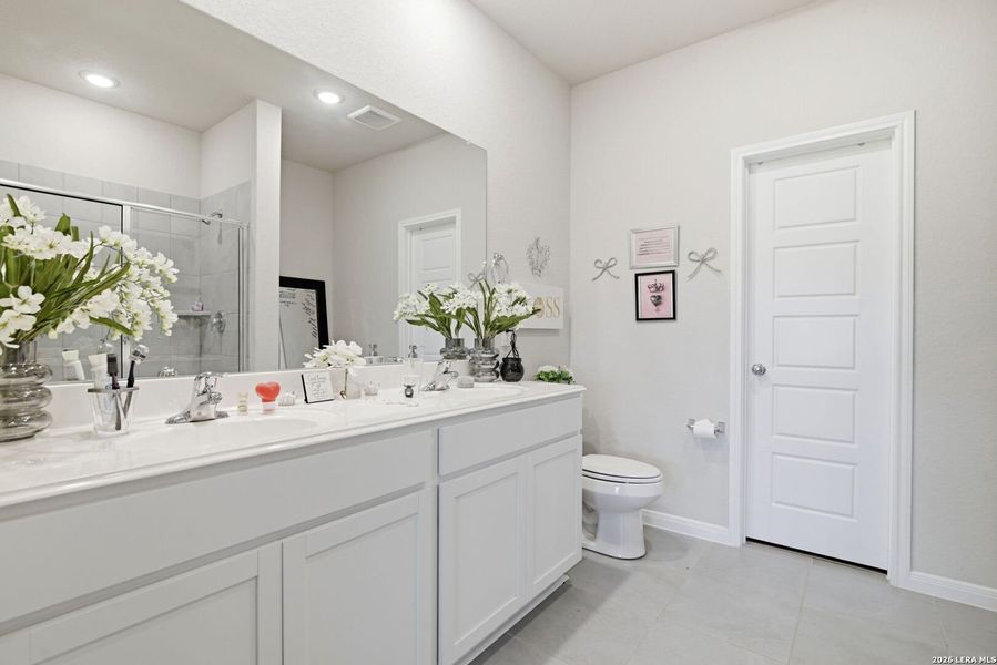 Furnished interior view inside a new home in Park Place, New Braunfels (Image 14). Furnished interior view inside a new home in Park Place, New Braunfels (Image 14).
