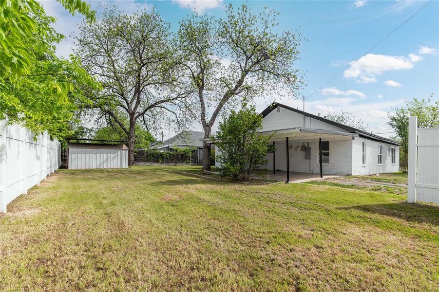 Exterior details and patio area of a home in , Coleman (Image 16).