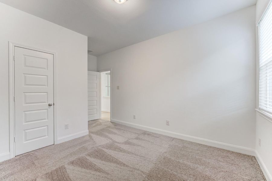 Spacious, unfurnished interior of a new home in Townsen Landing, Humble (Image 46).