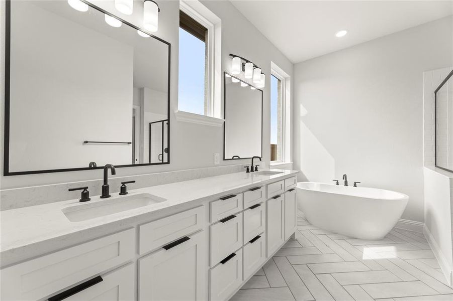 17. 317 Bay Laurel - Bath (2)