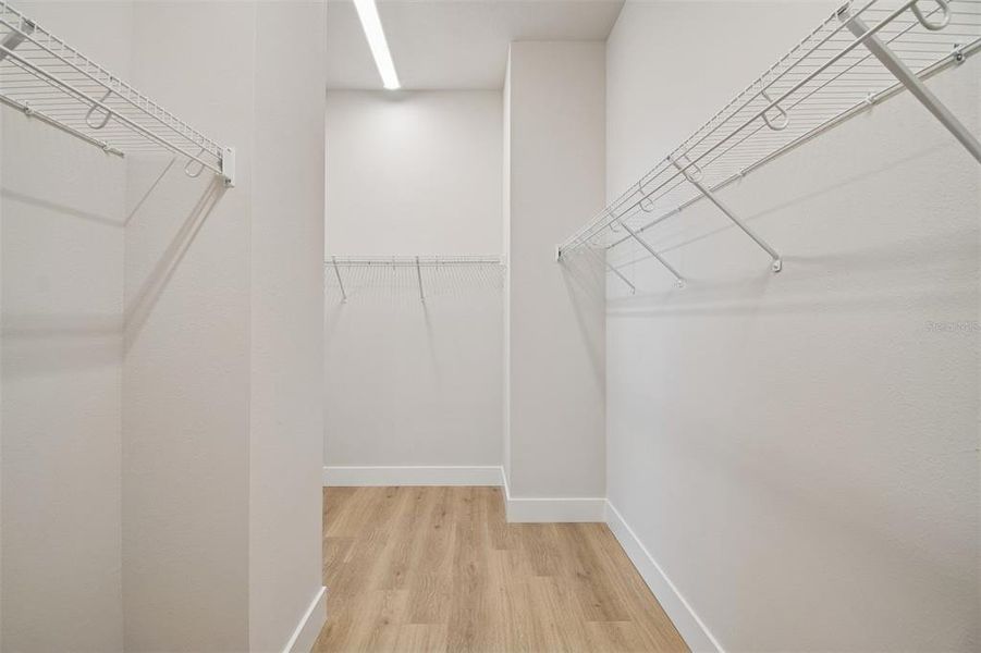 Spacious, unfurnished interior of a new home in Emerald Landing at Waterside at Lakewood Ranch – Lake Series, Sarasota (Image 33).