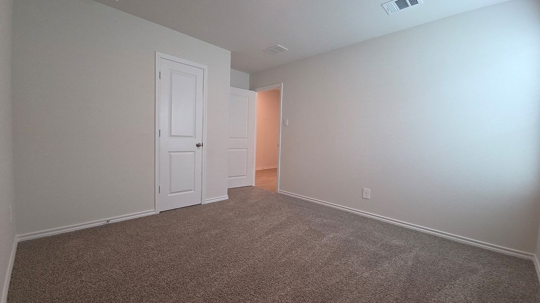 Spacious, unfurnished interior of a new home in Wildwood, Royse City (Image 15). Spacious, unfurnished interior of a new home in Wildwood, Royse City (Image 15).
