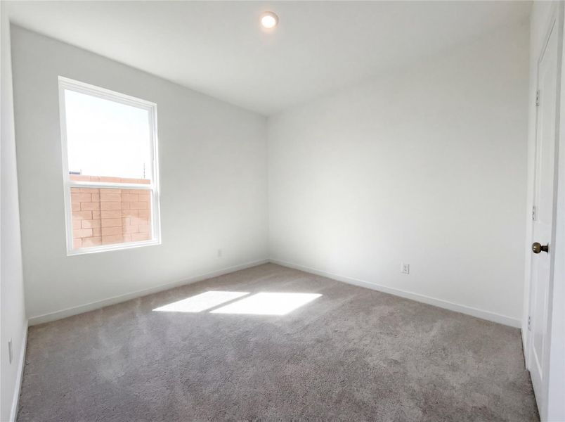 Spacious, unfurnished interior of a new home in Sunterra, Katy (Image 11). Spacious, unfurnished interior of a new home in Sunterra, Katy (Image 11).