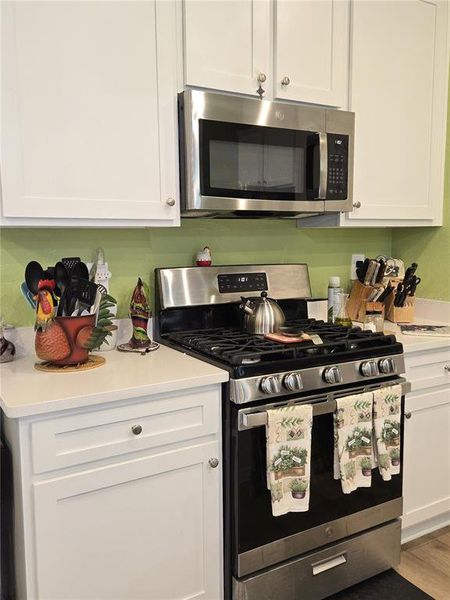 Close-up of interior finishes inside a home in Brookshire, Titusville (Image 24).