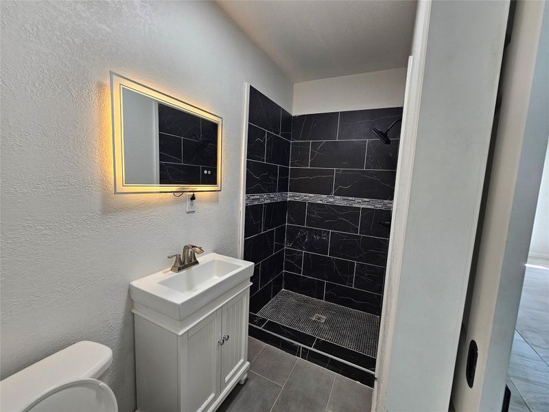 Furnished interior view inside a new home in , Cleveland (Image 6).