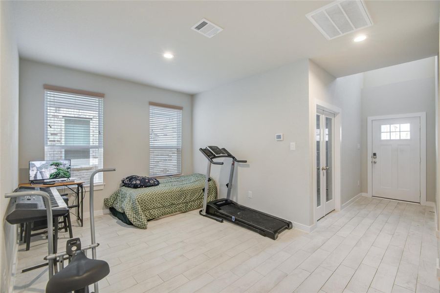 Furnished interior view inside a new home in Breckenridge Park, Rosenberg (Image 7). Furnished interior view inside a new home in Breckenridge Park, Rosenberg (Image 7).