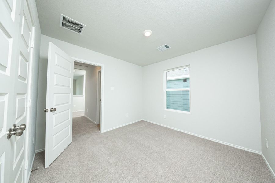 Spacious, unfurnished interior of a new home in Townsend Reserve, Splendora (Image 14).