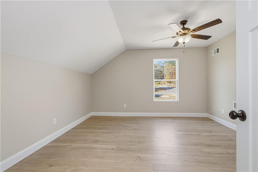 Spacious, unfurnished interior of a new home in , Dahlonega (Image 40).
