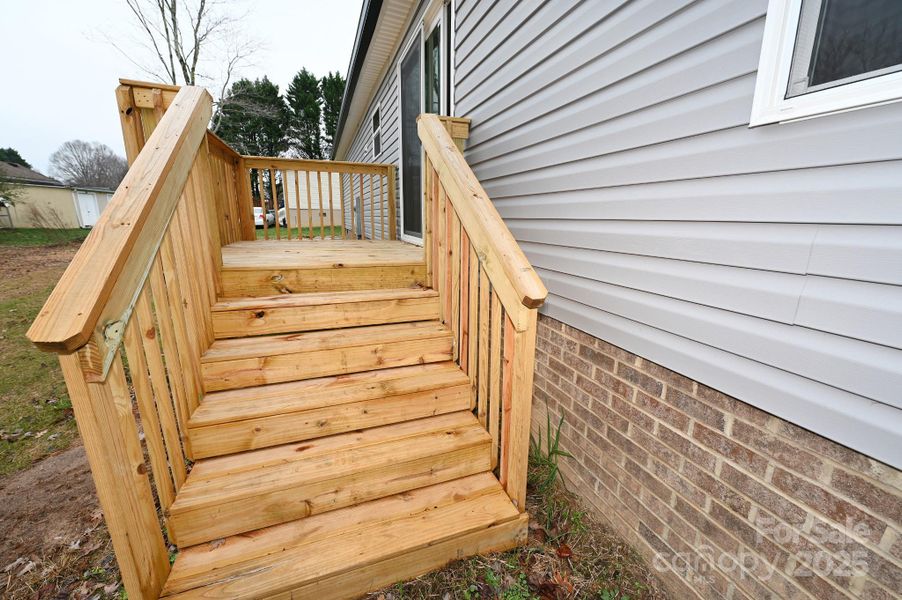 Exterior details and patio area of a home in , Hickory (Image 23).