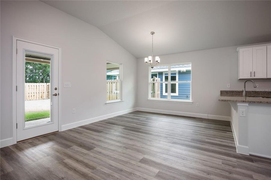Spacious, unfurnished interior of a new home in Kirkland Farms, Alachua (Image 17).