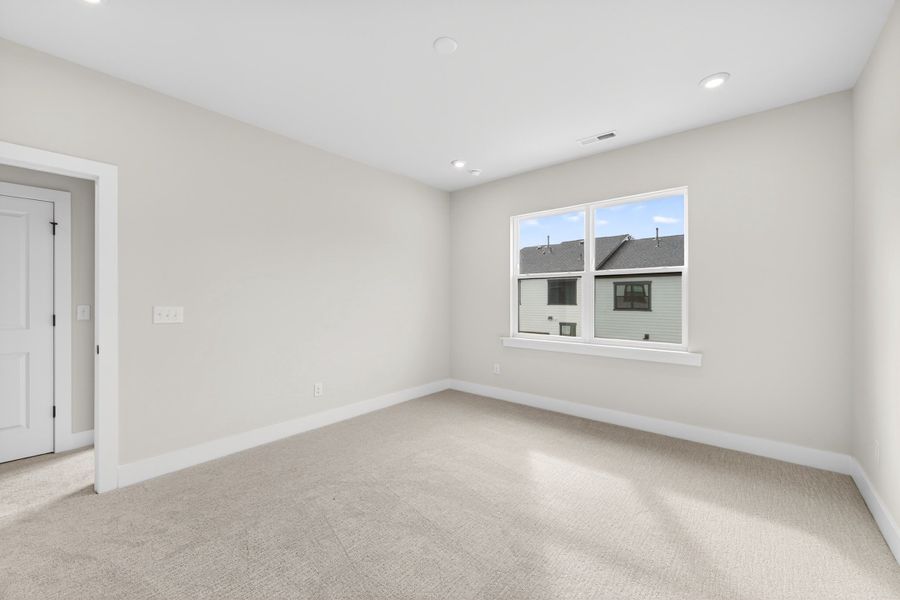 Spacious, unfurnished interior of a new home in Seven Oaks, Belmont (Image 42).