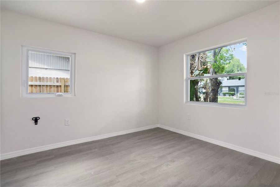 Spacious, unfurnished interior of a new home in , Seffner (Image 21).