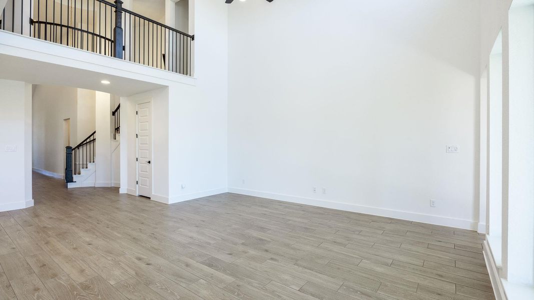 Spacious, unfurnished interior of a new home in Nolina, Georgetown (Image 11).