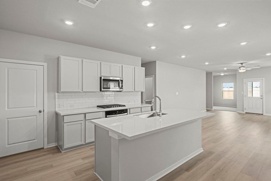 Center Island in Kitchen Center Island in Kitchen