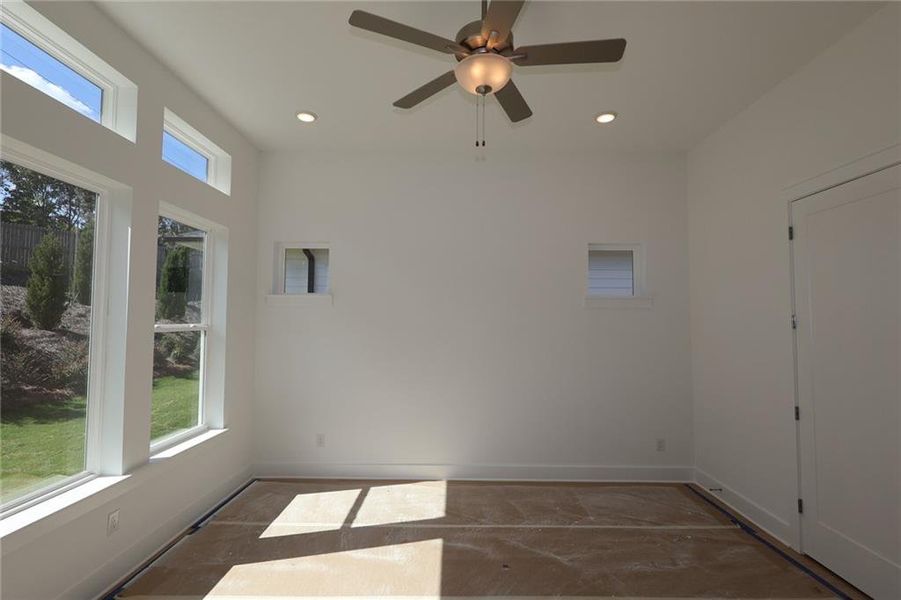 Spacious, unfurnished interior of a new home in Maple Grove at Towne Lake, Woodstock (Image 6).