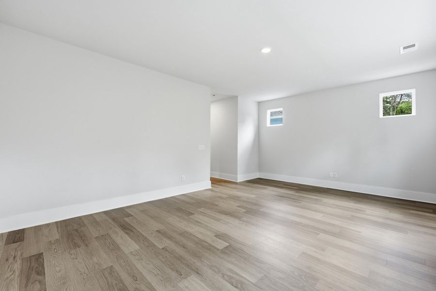 Spacious, unfurnished interior of a new home in Indigo Grove Single Family Homes, Johns Island (Image 18).