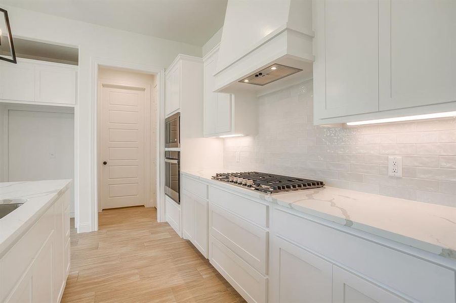 Furnished interior view inside a new home in Whitestone Crest, Benbrook (Image 9).