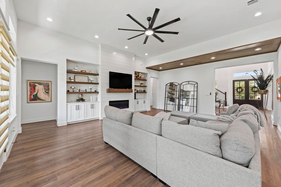 Beautiful wood trimmed ceiling Beautiful wood trimmed ceiling