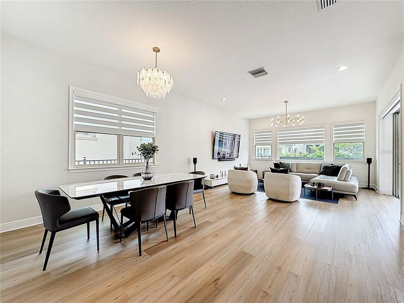 Furnished interior view inside a new home in , Orlando (Image 14).