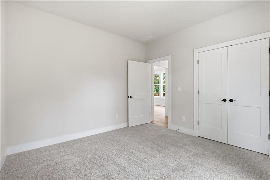 Spacious, unfurnished interior of a new home in , Clarkesville (Image 46).