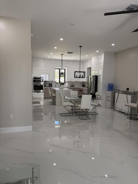 0887B470-4850-4420-89B1-5B28F5E4FDF5