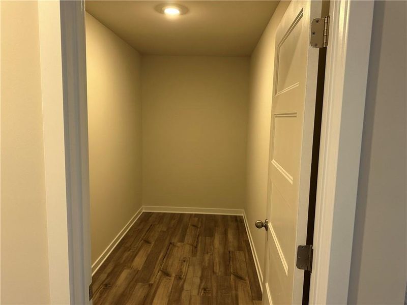 Spacious, unfurnished interior of a new home in Rosewood Lake Preserve, Hoschton (Image 21).