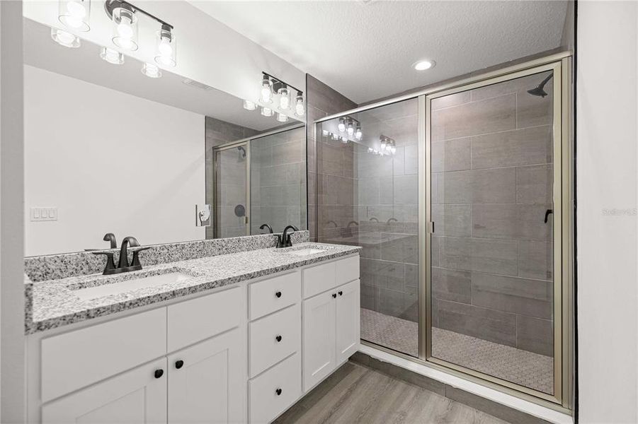 Furnished interior view inside a new home in , Dunnellon (Image 7).