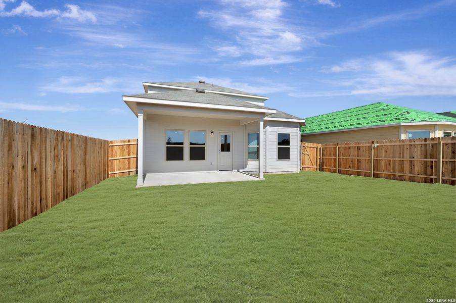 Exterior details and patio area of a home in Winding Brook, San Antonio (Image 29).