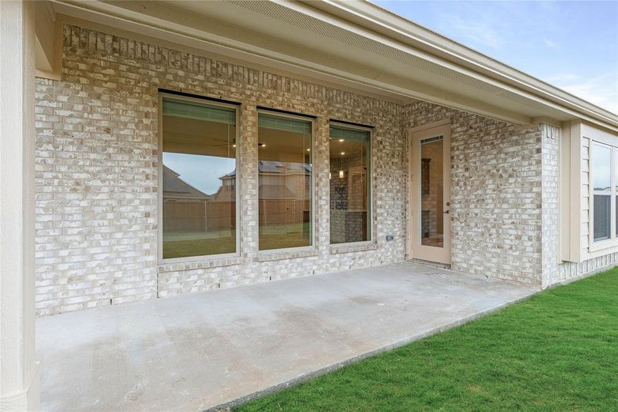 Exterior details and patio area of a home in Somerset Classic 70s & 80s, Mansfield (Image 20). Exterior details and patio area of a home in Somerset Classic 70s & 80s, Mansfield (Image 20).