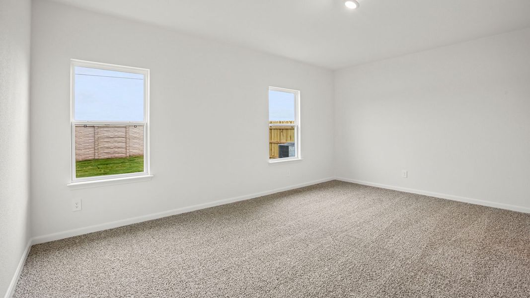 Spacious, unfurnished interior of a new home in Briarwood, Elgin (Image 23).