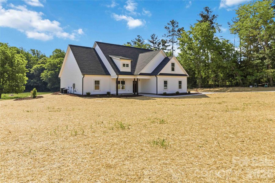 Image 35 of a home in .