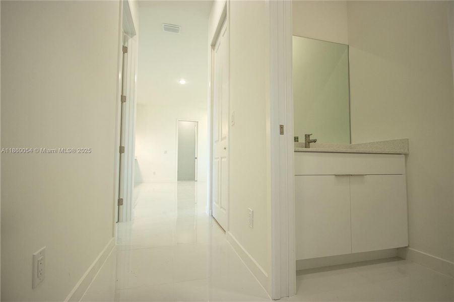 Image 52 of a home in .