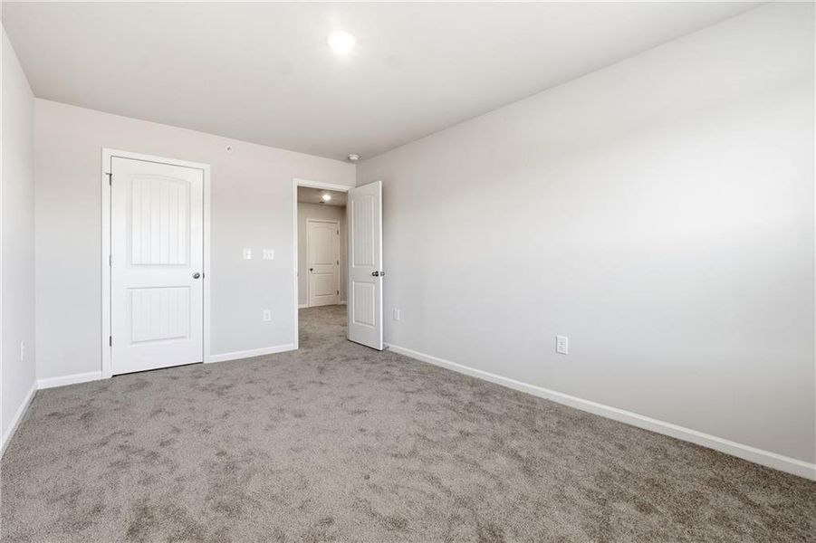 Spacious, unfurnished interior of a new home in Carolina, Palmetto (Image 23). Spacious, unfurnished interior of a new home in Carolina, Palmetto (Image 23).