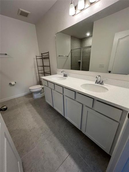 Furnished interior view inside a new home in , Punta Gorda (Image 17).